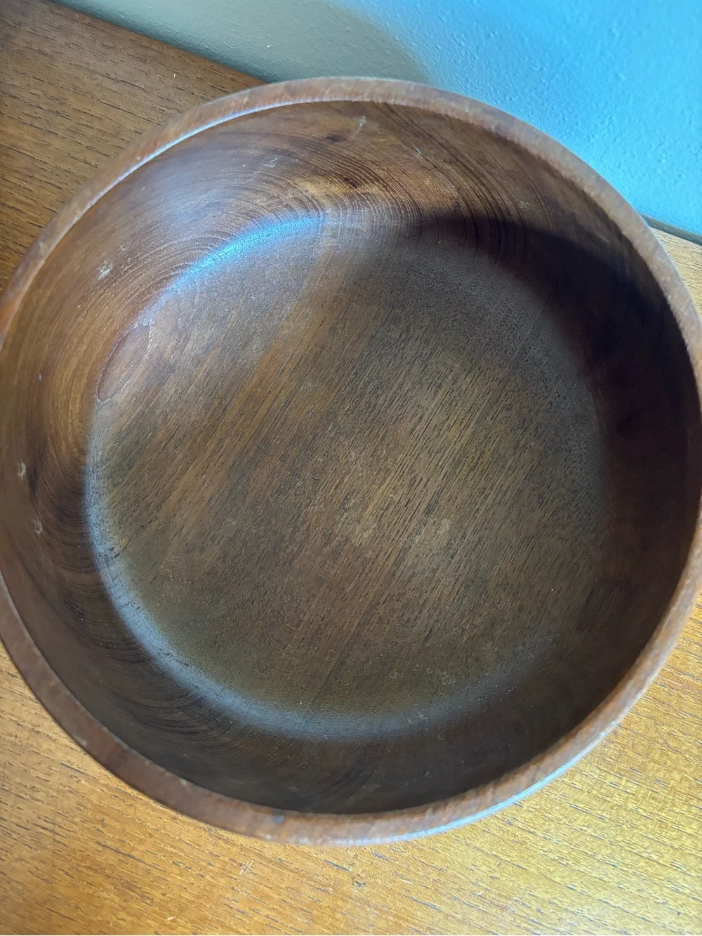 Vintage hand carved wooden bowl floral flower motif mid century 70s design fruit